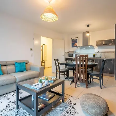 *disneyland-paris* 6pers, Netflix, Wifi, Parking Apartamento Montévrain